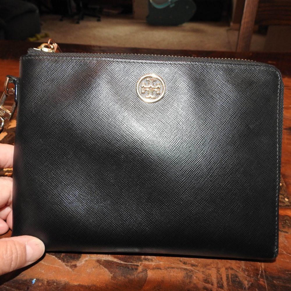 Tory Burch Accessory wallet wristlet full zip